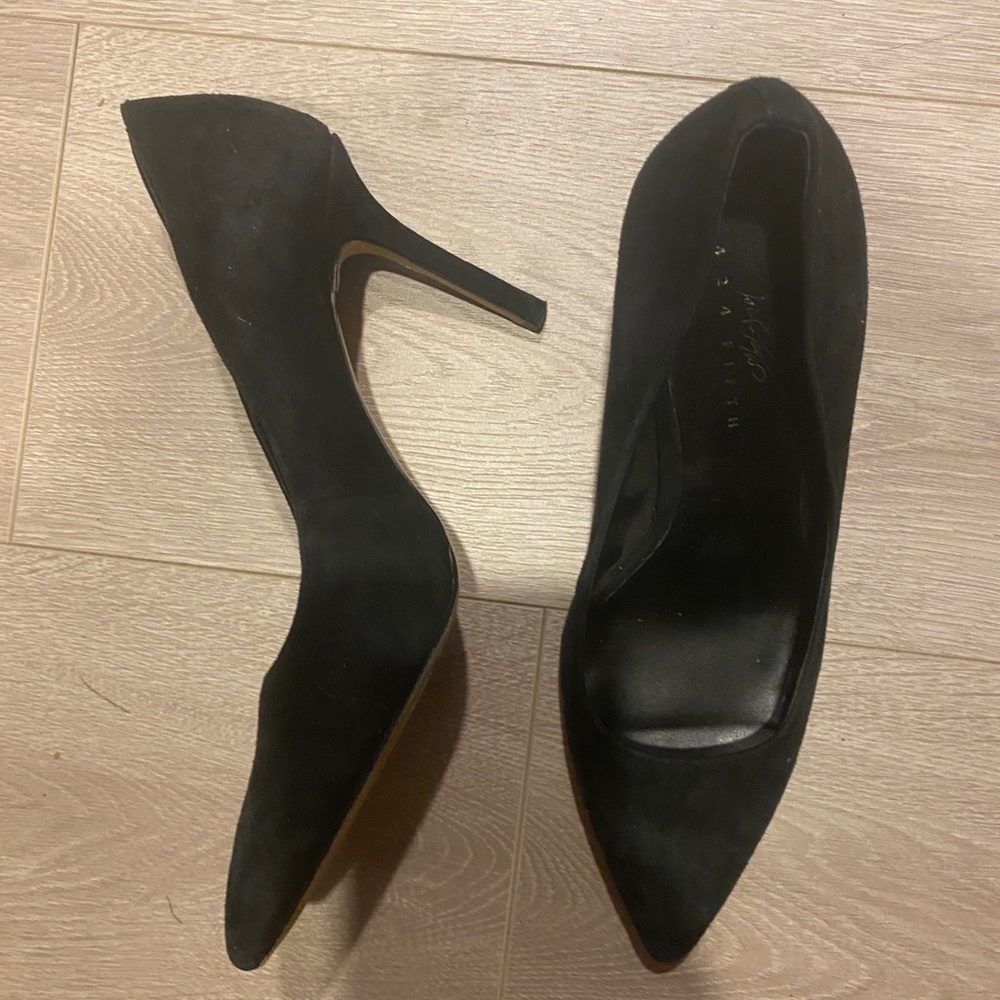 🎉2 for $30🎉 Lord and Taylor black high heels